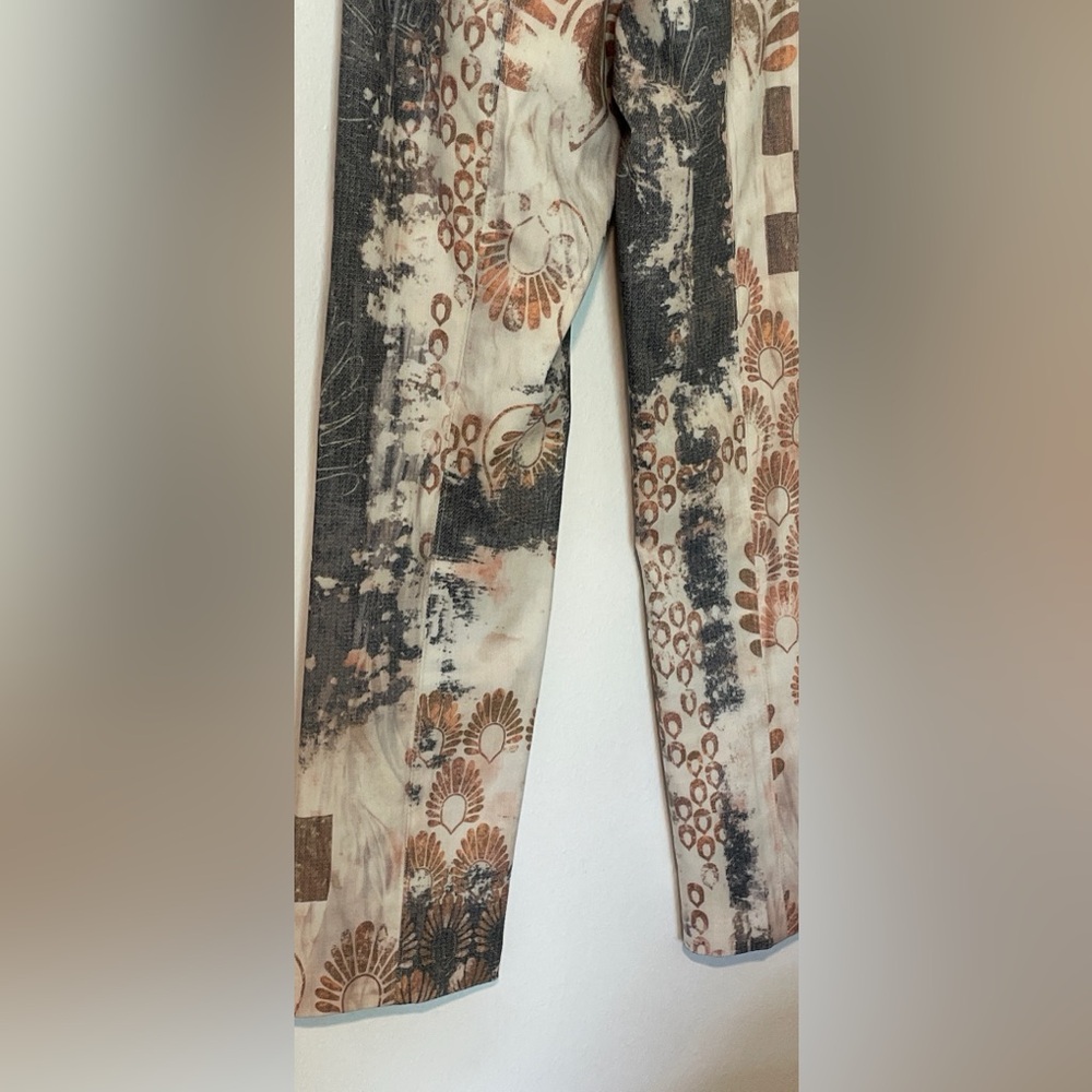 Mesmerize Casual Chic patterned Straight Leg Pants Size 2 - Picture 10 of 10